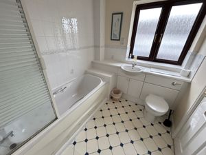 Photo 16- click for photo gallery